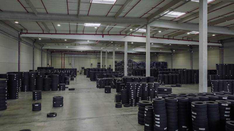 Logisticien spécialiste du pneu à Lyon